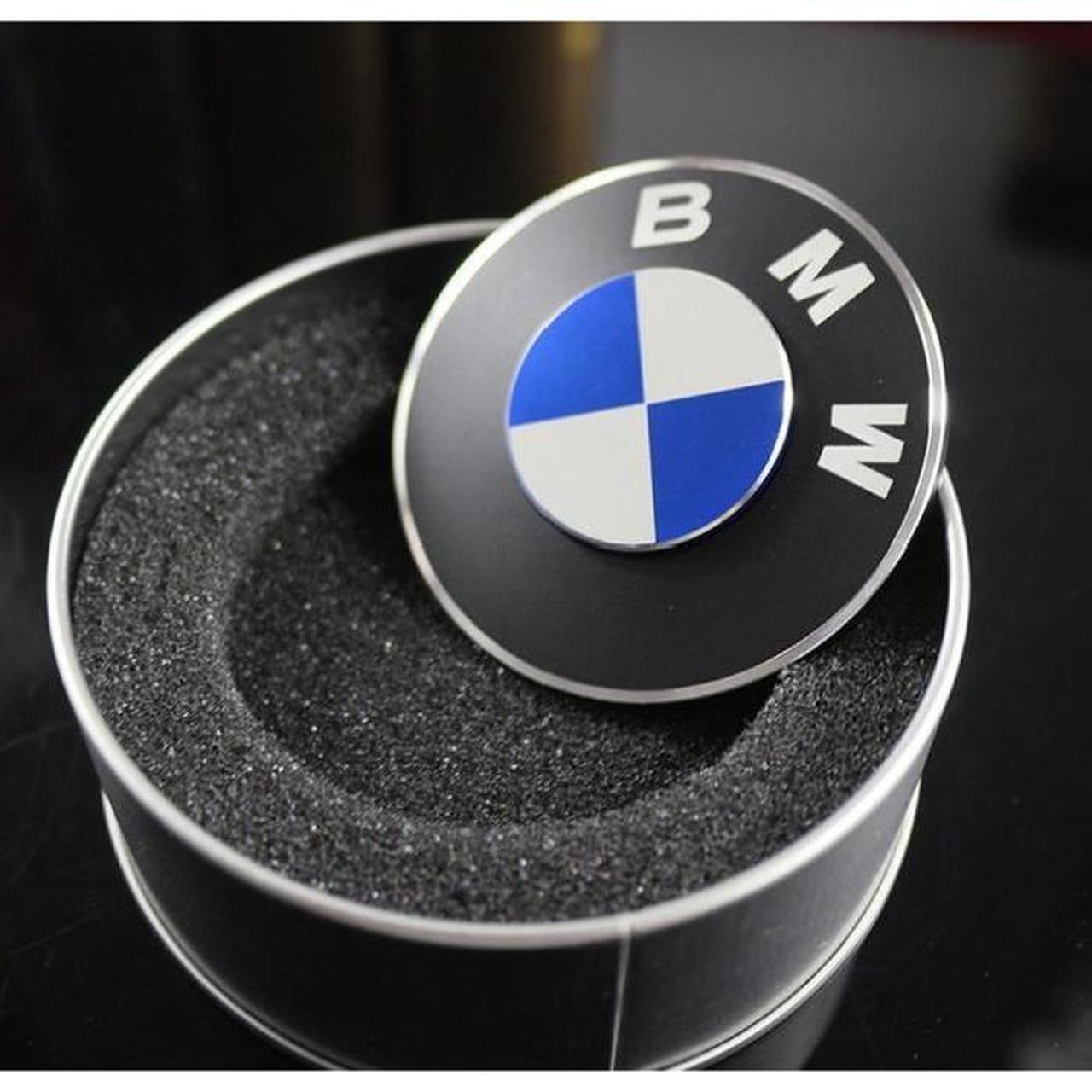 Hand Spinner BMW: Élégance, Performance et Relaxation à Porter de Main!