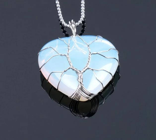 Collier Arbre de Vie 'Amour' : Élégance Symbolique, Énergie Positive