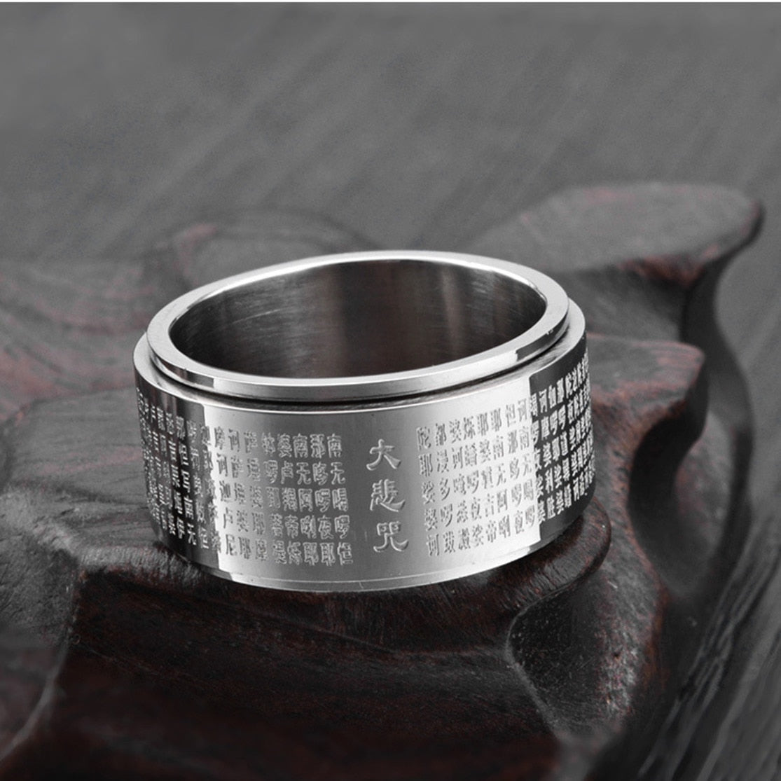 Bague Anti-Stress Homme : Élégance et Sérénité à Chaque Instant