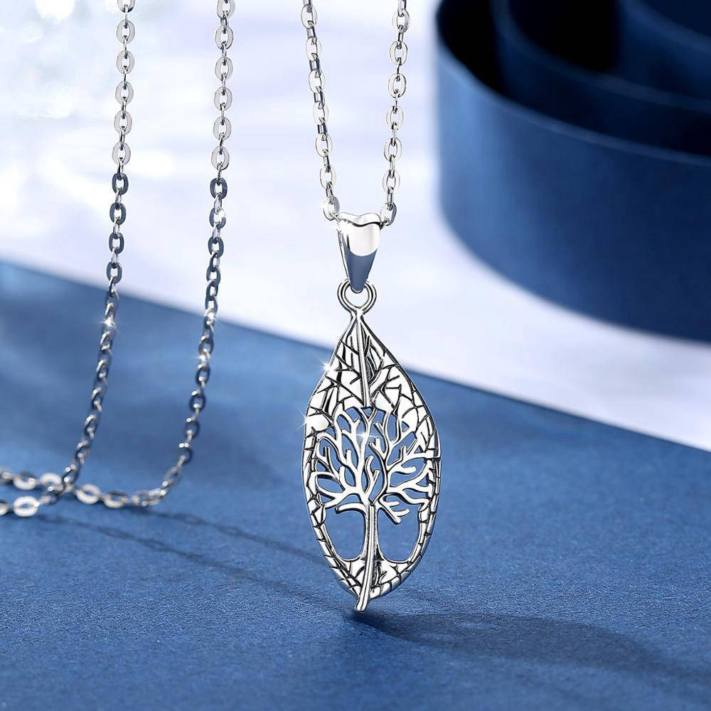 Collier Arbre de Vie Feuille : Élégance et symbolisme en argent massif