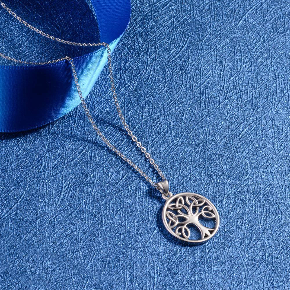 Pendentif Arbre de Vie Celtique : Élévation Spirituelle & Élégance Ancestrale