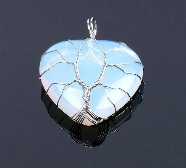 Collier Arbre de Vie 'Amour' : Élégance Symbolique, Énergie Positive