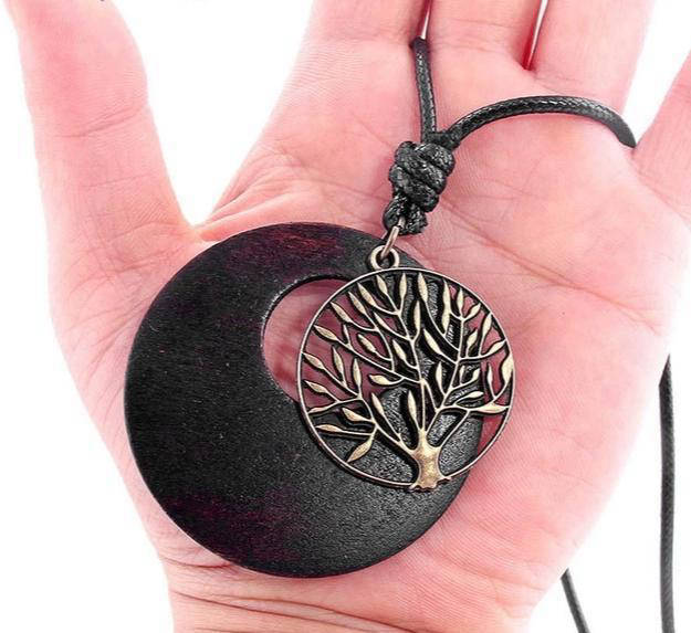 Collier Arbre de Vie Bois Naturel - Élégance Naturelle et Harmonie Naturelle