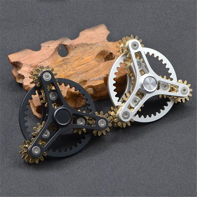 Hand Spinner En Métal : Élégance et Sérénité Entre Vos Doigts