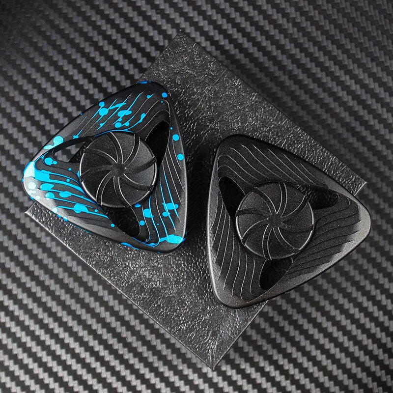 Hand Spinner Noir Aluminium : Élégance et Relaxation Au Bout Des Doigts !