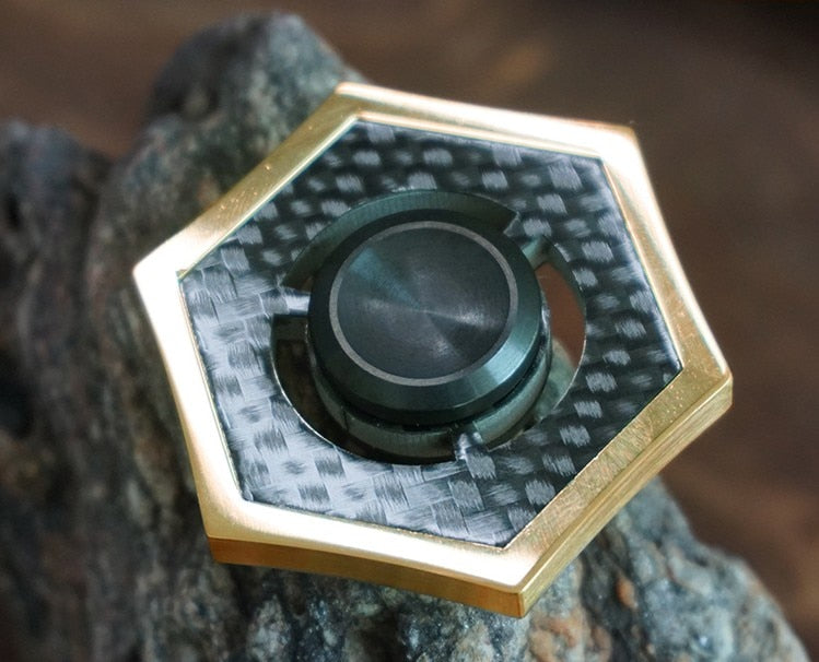 Hand Spinner Fibre de Carbon : Élégance, Vitesse et Durabilité Assurées