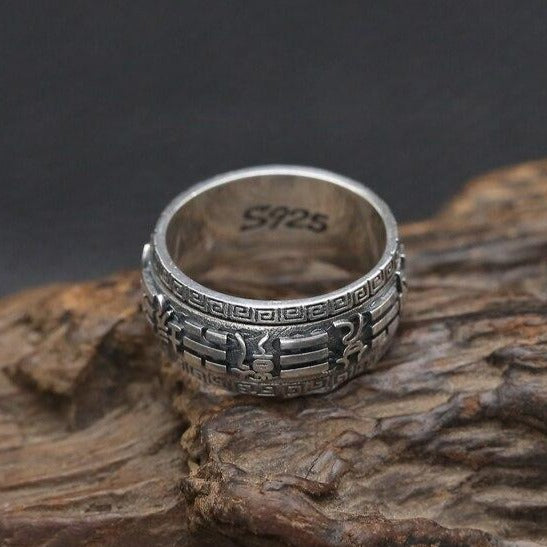 Bague Anti-Stress Argent: Équilibre et Sérénité au Bout des Doigts