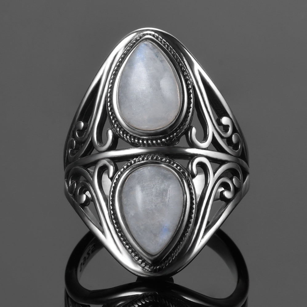 Bague Argent Zen avec Pierre de Lune : Élégance et Sérénité