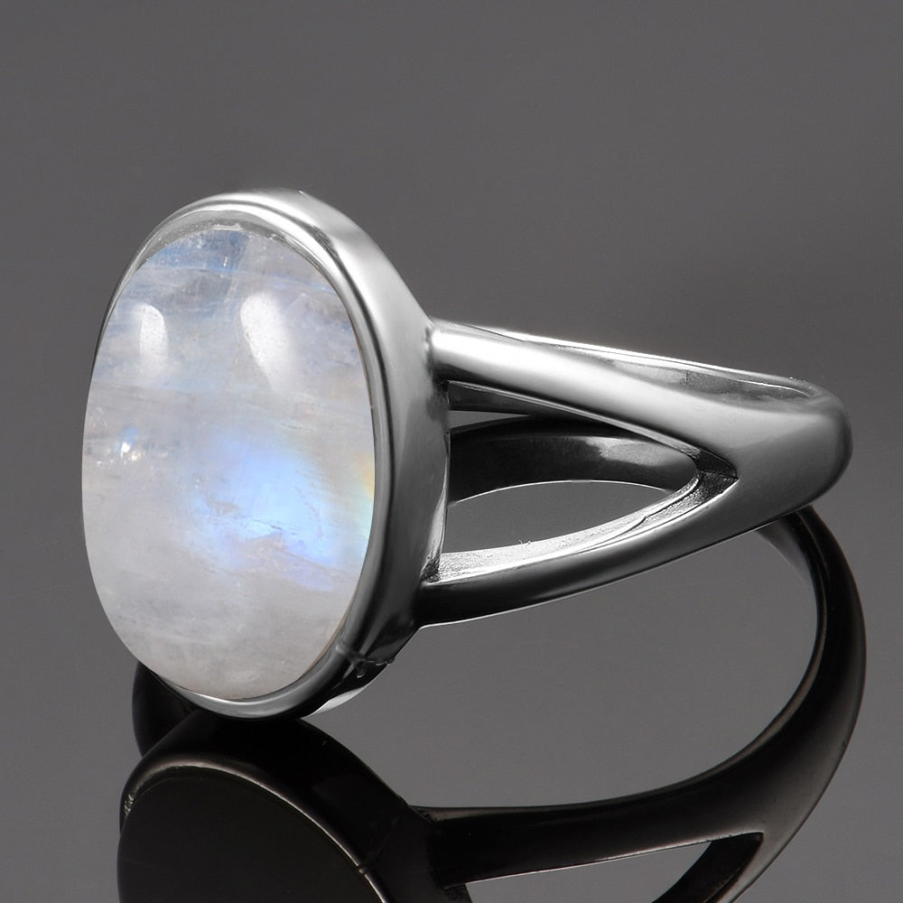 Bague Zen Pierre de Lune Blanche : Élégance et Sérénité au Quotidien