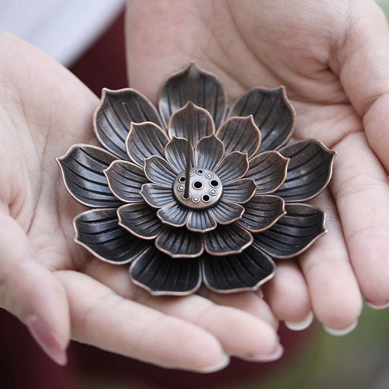 Porte Encens Lotus Zinc : Élégance et Sérénité pour votre Espace Zen