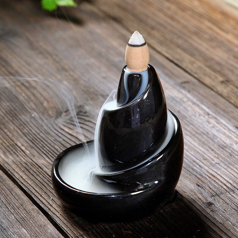 Brûle Encens Cascade : Élevez Vos Sens avec Élégance et Sérénité