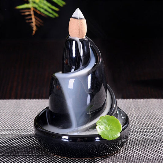 Brûle Encens Cascade : Élevez Vos Sens avec Élégance et Sérénité