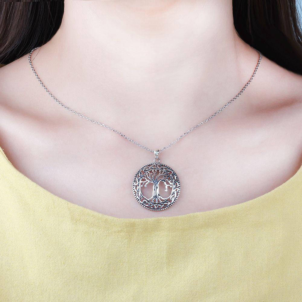 Pendentif Arbre de Vie Celtique : Élegance Mythique, Énergie Positive Assurée