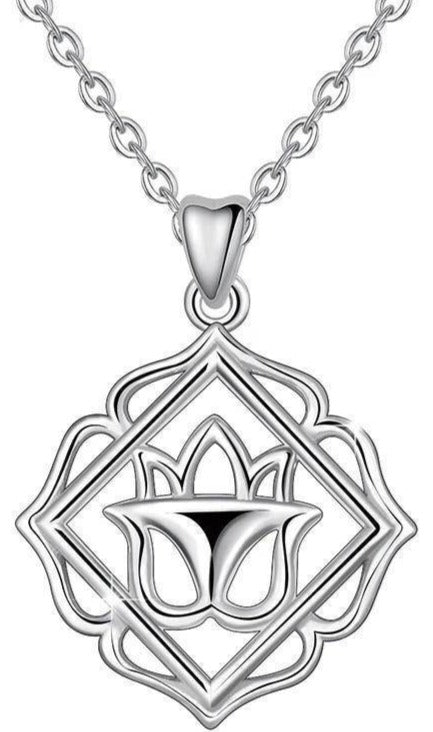 Collier Arbre de Vie Lotus : Élégance Naturelle, Énergie Spirituelle Sublime