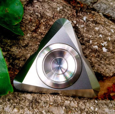 Hand Spinner Pro : Maîtrisez l'Art du Spin avec Précision et Style