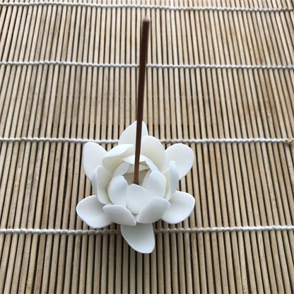 Porte Encens Fleur de Lotus : Équilibre Zen et Élégance Intemporelle