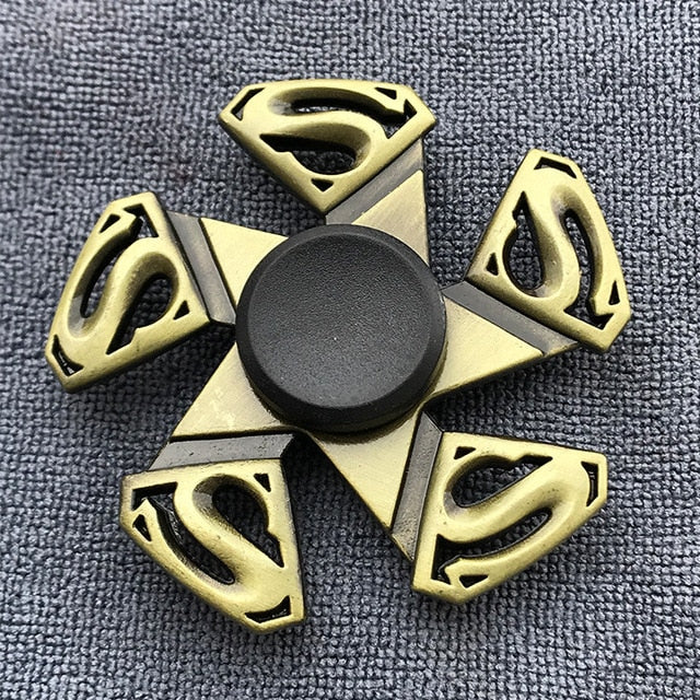 Hand Spinner Super Man : Tourbillonnez dans l'univers DC avec style !