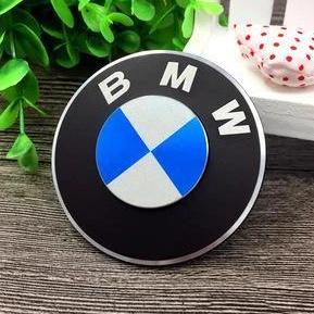 Hand Spinner BMW: Élégance, Performance et Relaxation à Porter de Main!